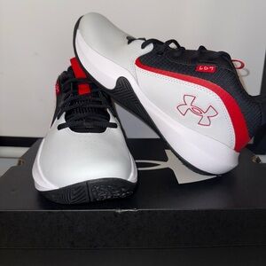 Under Armour Gray and Red UA Lockdown 7 Shoes